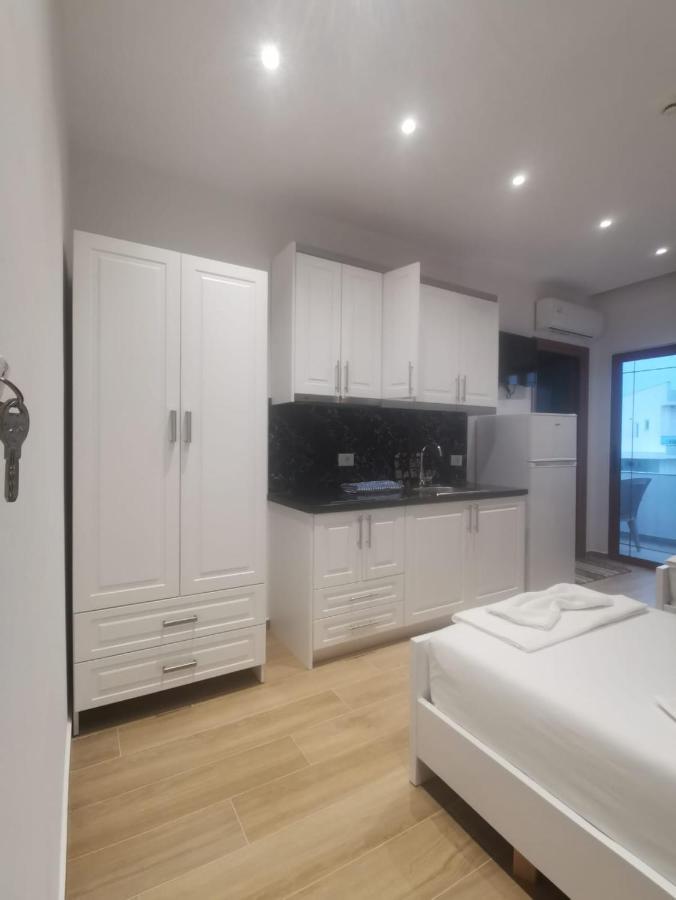 Hola Rooms Ksamil Exterior foto