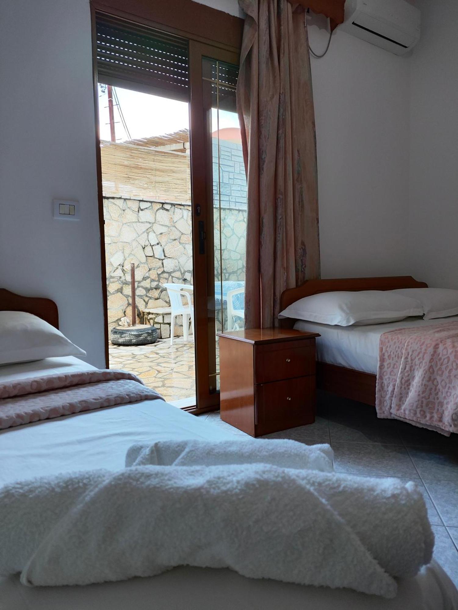 Hola Rooms Ksamil Exterior foto