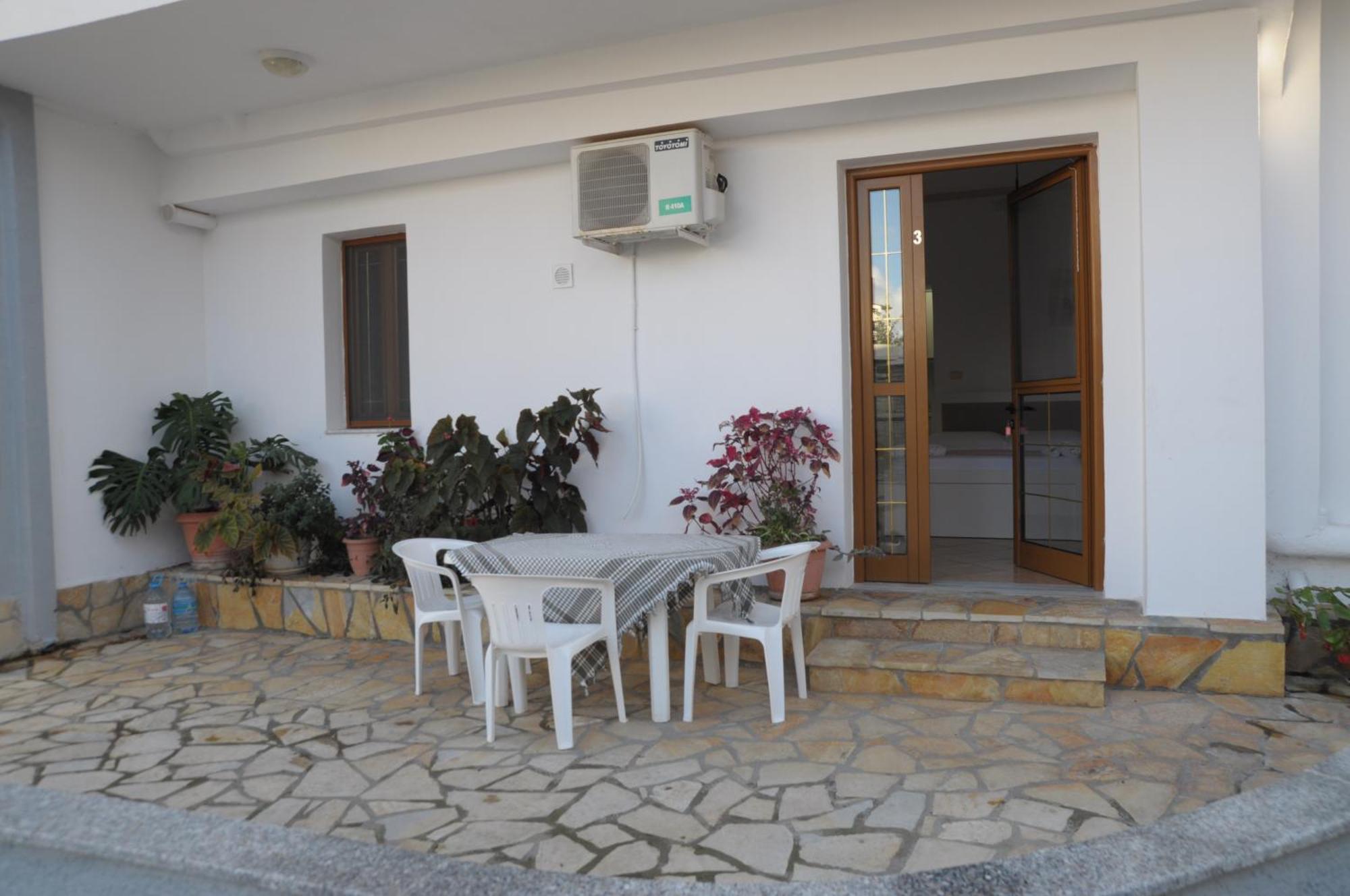 Hola Rooms Ksamil Exterior foto