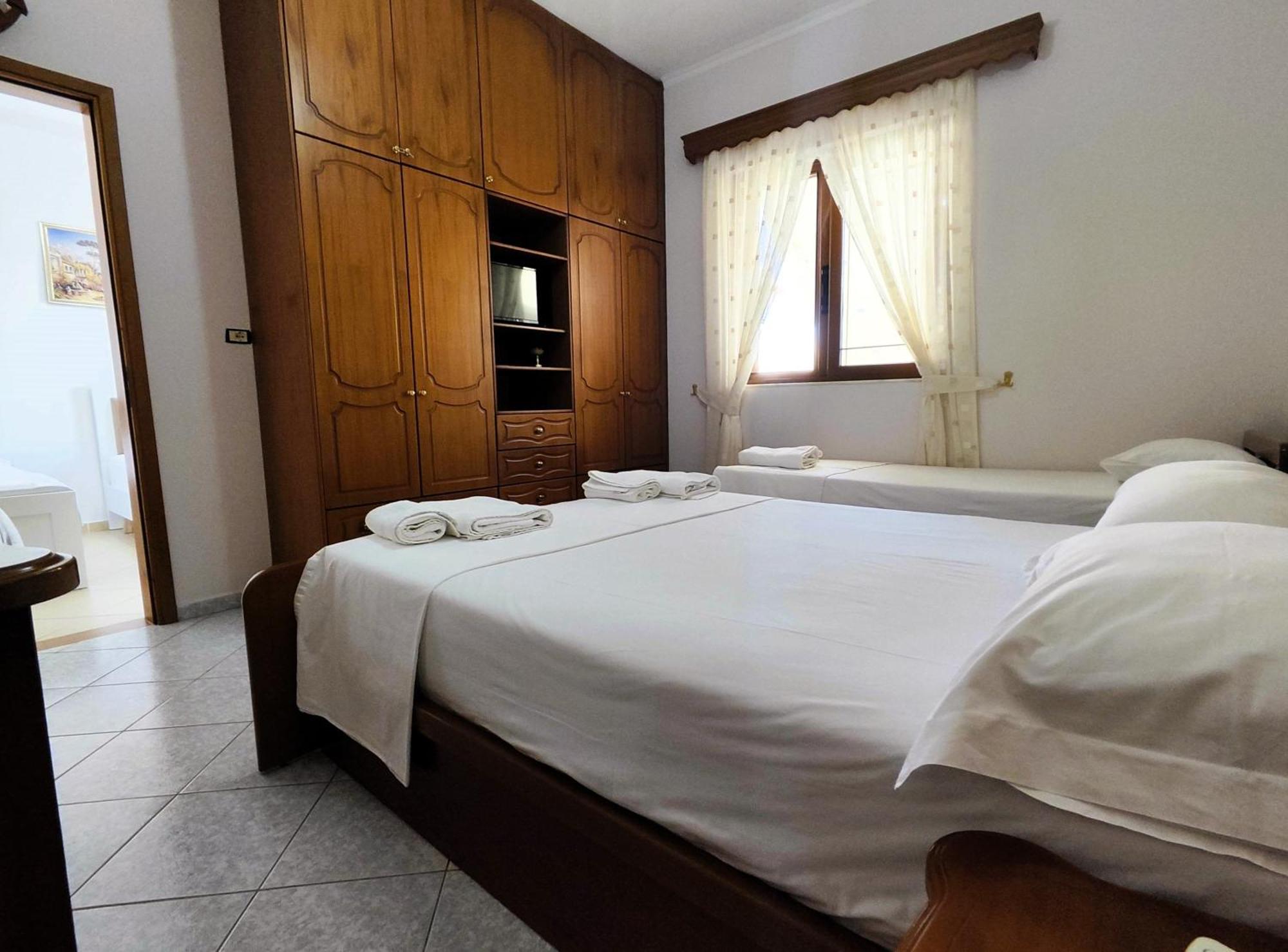 Hola Rooms Ksamil Exterior foto