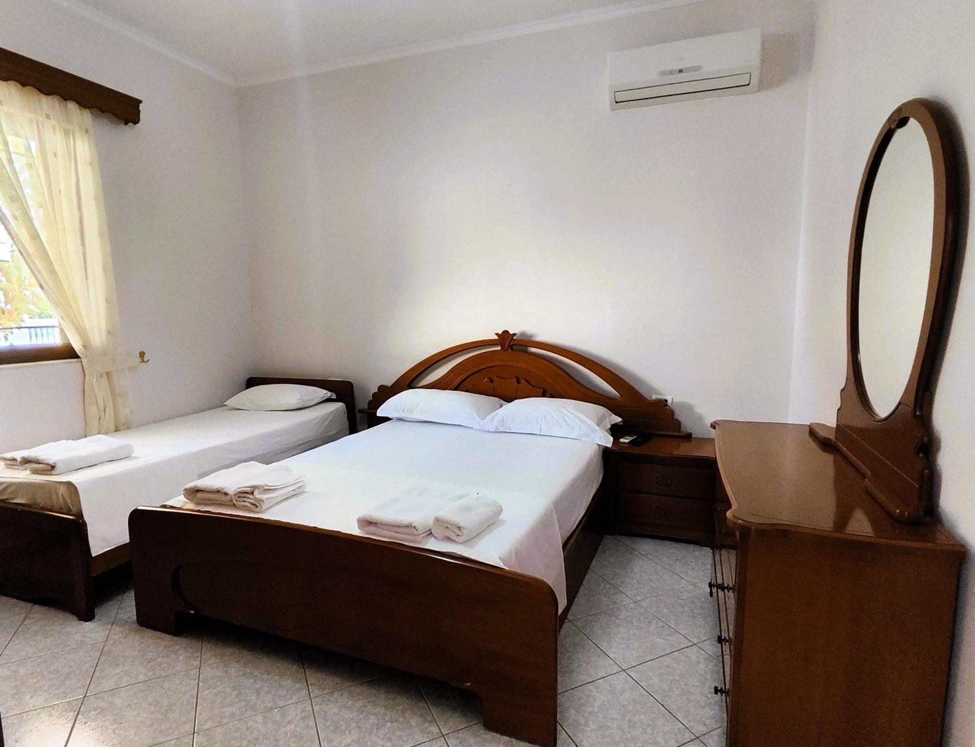 Hola Rooms Ksamil Exterior foto