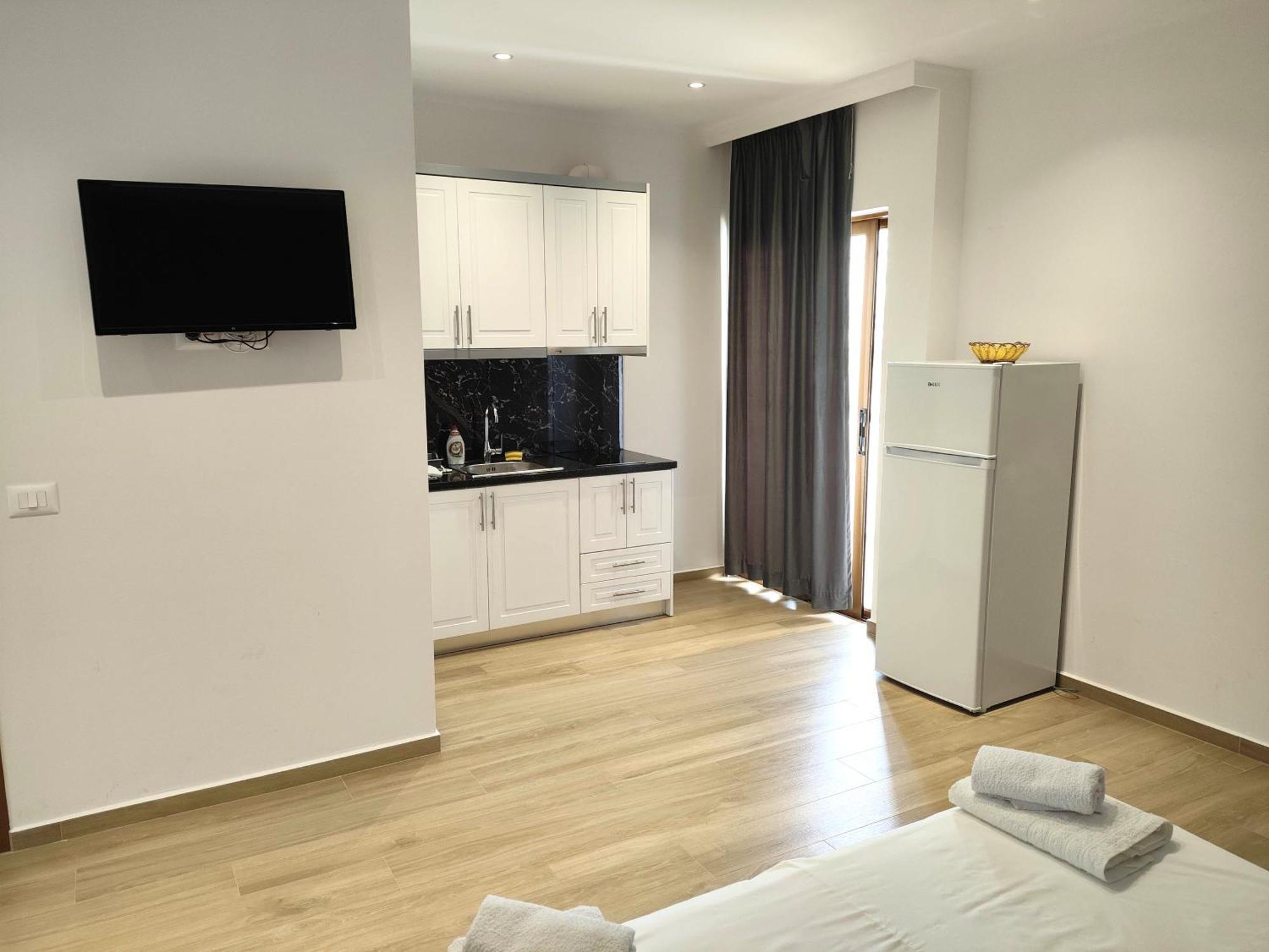 Hola Rooms Ksamil Exterior foto