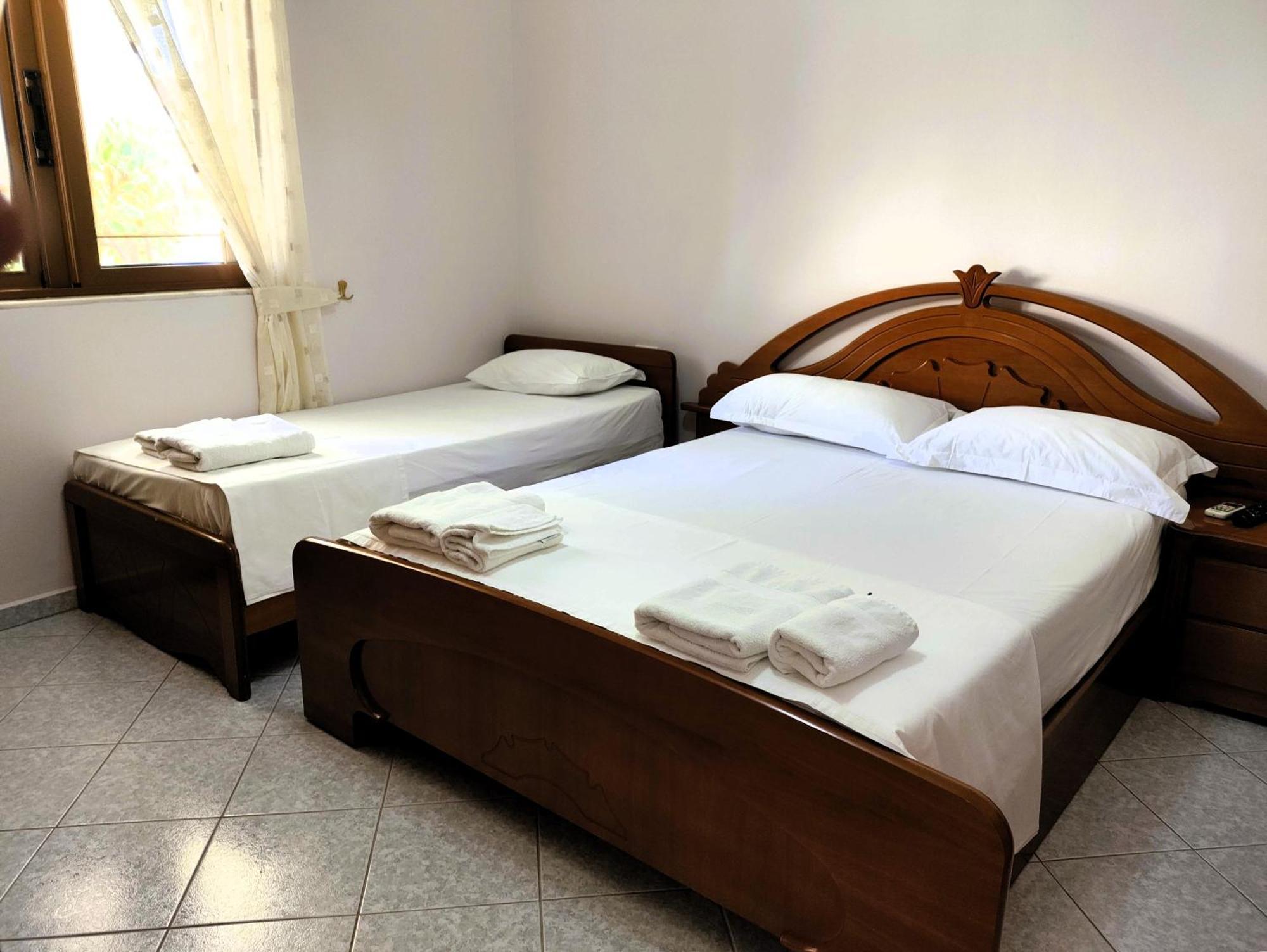 Hola Rooms Ksamil Exterior foto